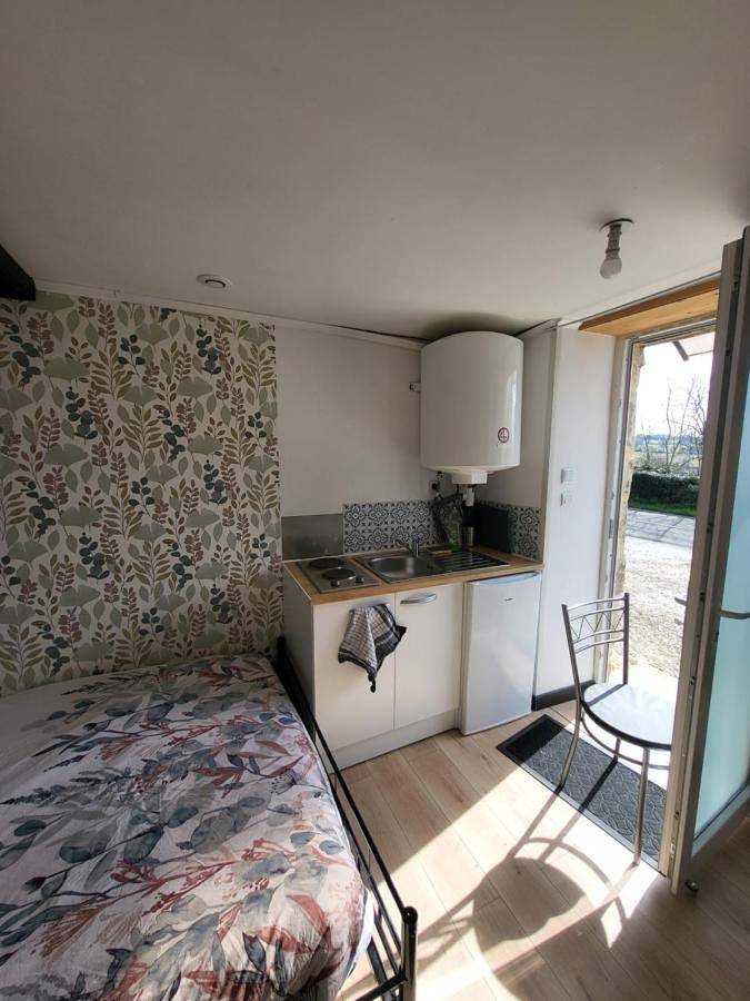 Gîte pour 2 personnes, avec terrasse à La Glacerie - 3