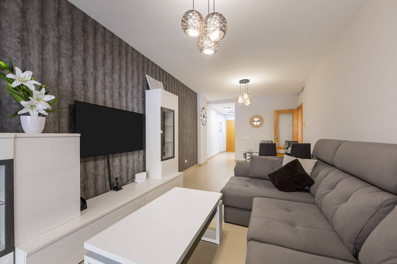 Apartamento entero, Apartamento Sofie Seaview - Frente al mar, familiar, con piscinas y gimnasio in Playa Serena (Roquetas de Mar), Roquetas de Mar