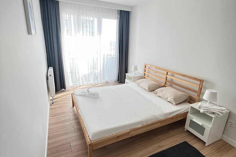Modern & Stylish 2-Bedroom Apartment with Fast Wi-Fi in Central Istanbul in Kadıköy, Istanbul