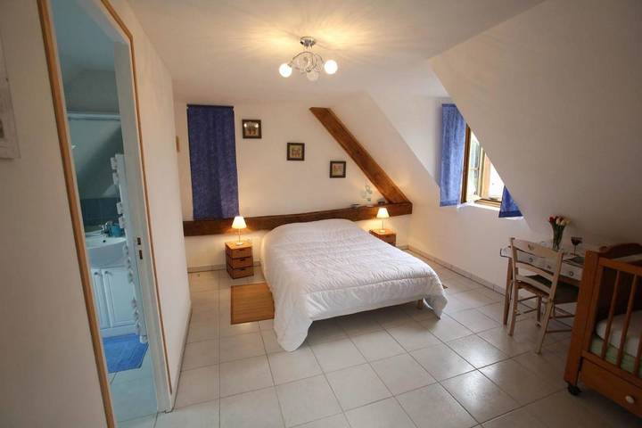 Location de vacances pour 2 personnes, avec vue et jardin à Sainte-Marguerite-de-Carrouges - 3