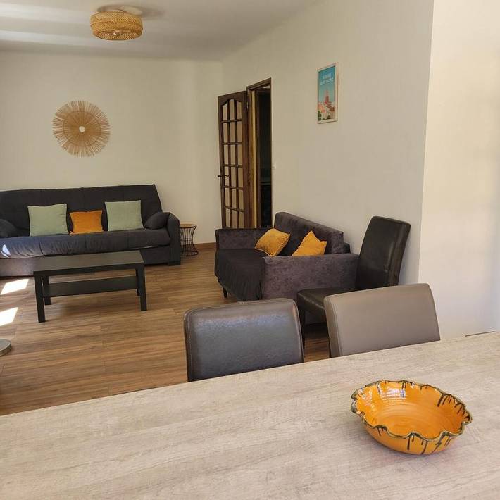 Villa pour 8 personnes, avec Balcon et Terrasse ainsi que Jardin et Vue à La Valette-du-Var