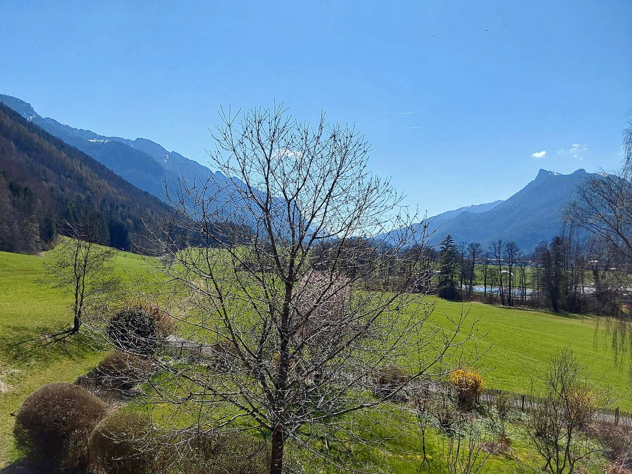 Ganze Ferienwohnung, Ferienwohnungen Bergluft Chiemgau - Ferienwohnung Ii mit separatem Schlafzimmer, Südbalkon, 55 qm in Aschau im Chiemgau, Chiemsee