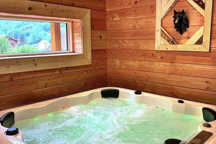 Appartement de vacances pour 18 personnes, avec sauna et balcon ainsi que jardin et jacuzzi à La Bresse