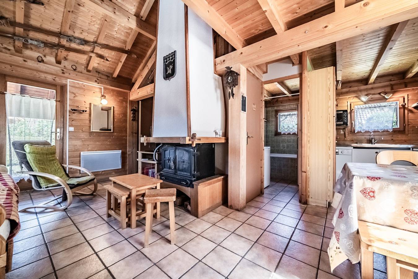 Chalet „6p Simple – Le Manou“: Bergblick, Private Terrasse & Wlan in Verchaix, Region Bonneville