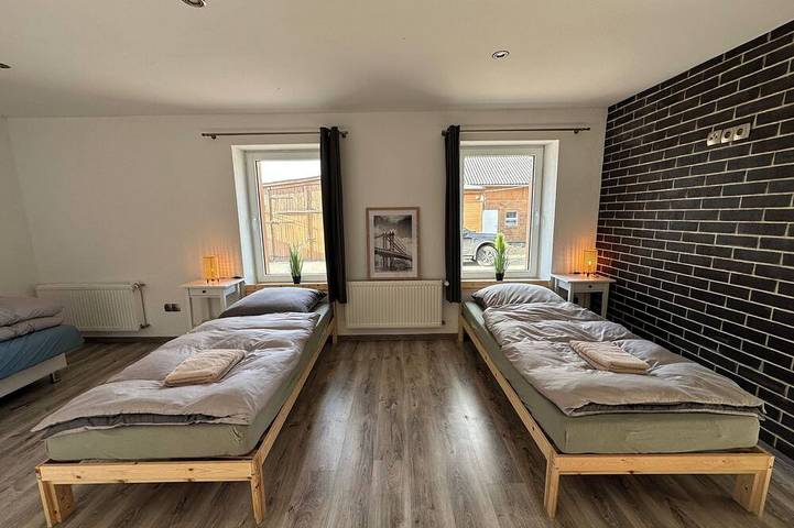Ferienwohnung für 3 Personen, mit Terrasse und Garten - 1