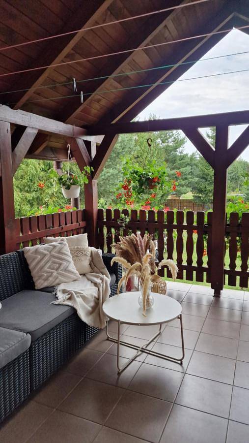 Apartament wakacyjny dla 2 osób, z Balkon i Taras oraz Ogród w Krasnobród