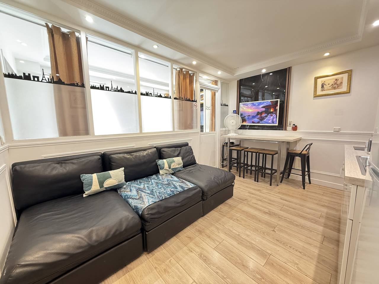 Ganze Wohnung, 65 - French Cancan Saint-Denis in Paris, Ile de France