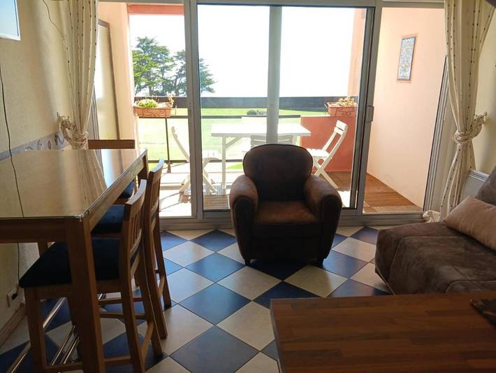 Gîte pour 3 personnes, avec vue et jardin dans Plage de La Birochère - 4