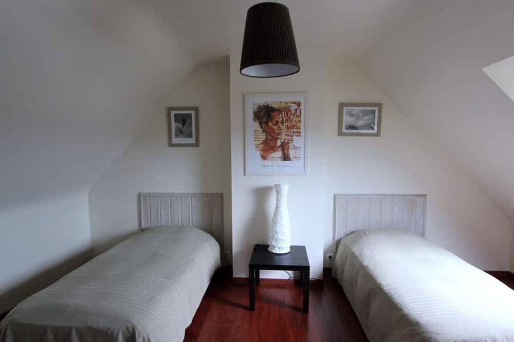 Next Skipper with Spa facing Ile de Bréhat (Paimpol-Brittany) in Loguivy de la Mer, Ploubazlanec