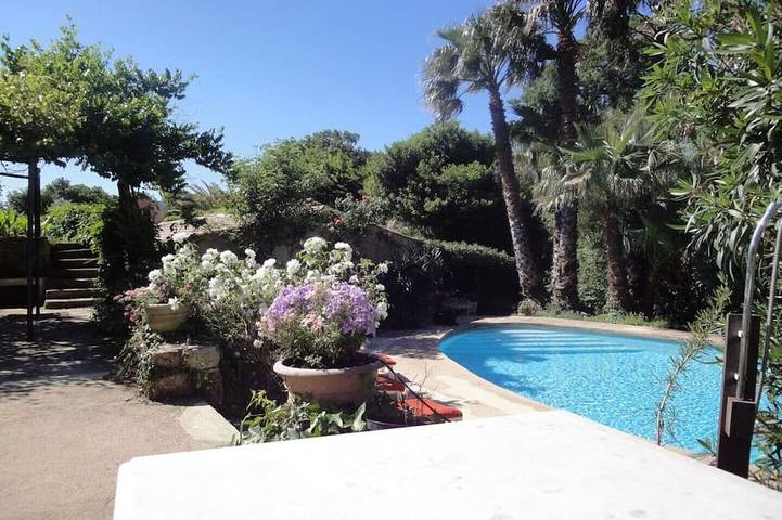 Maison d’hôte pour 2 personnes, avec piscine et jardin dans le Var
