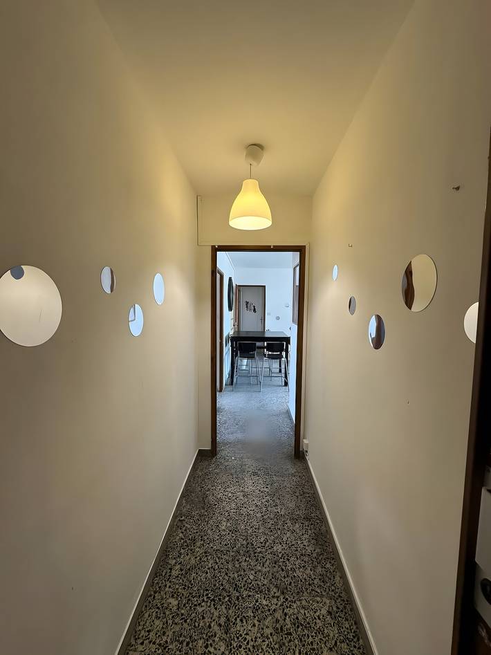 Entire apartment, Apartment "Grand 8 Guests" with Sea View, Balcony, and Wi-Fi in Marseille, Marseille region
