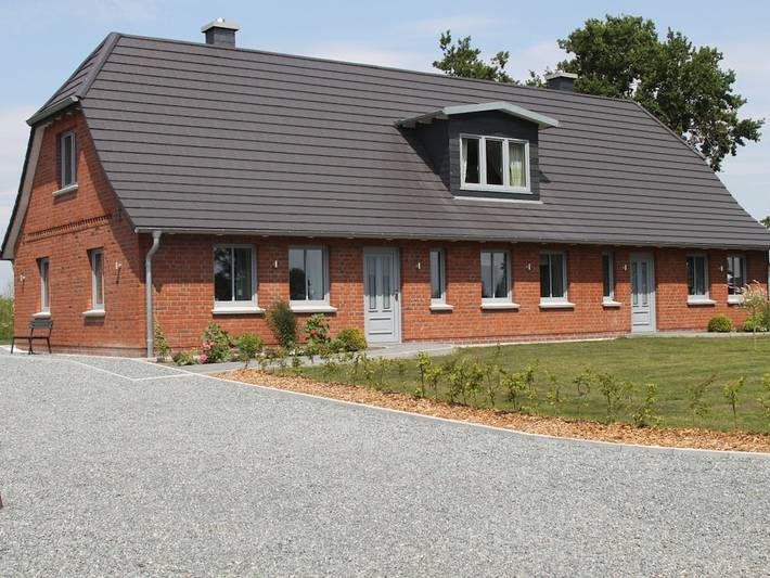 Ferienhaus für 4 Personen, mit Terrasse und Garten sowie Sauna in Esgrus