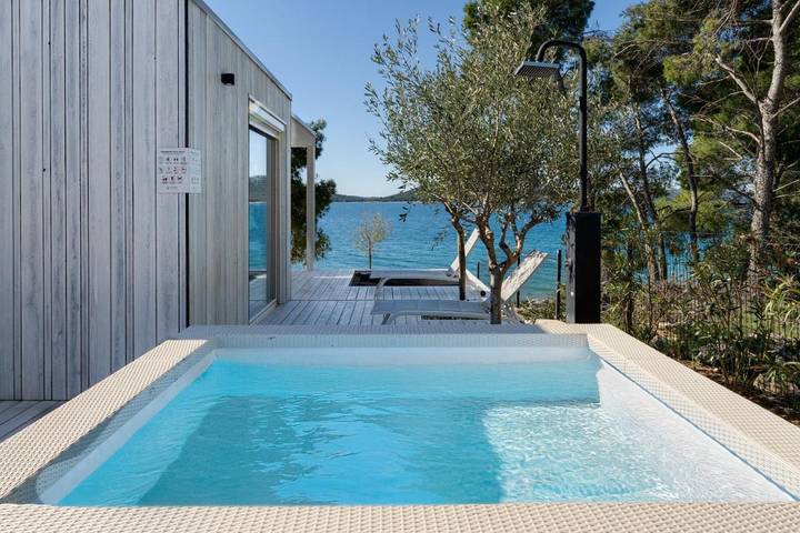 Villa pour 5 personnes, avec terrasse ainsi que vue et sauna, animaux acceptés à Drage (Pakoštane) - 2