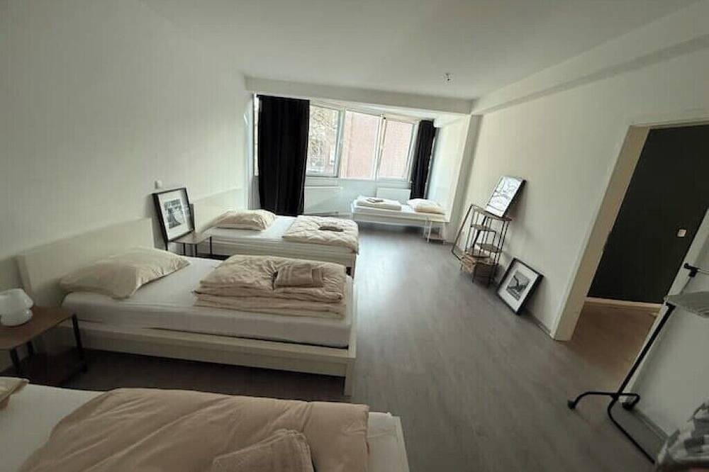 Ganze Wohnung, Loftartiges Apartment 150 qm nahe Veltins Arena in Gelsenkirchen, Ruhrgebiet