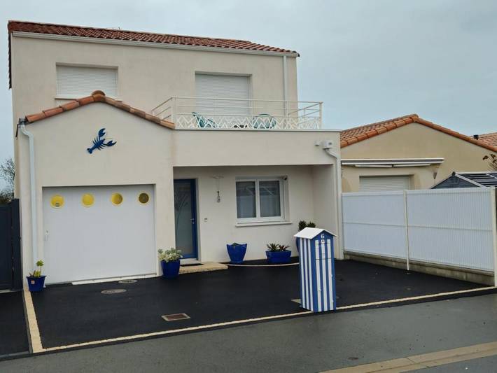 Gîte pour 2 personnes, avec terrasse et vue dans Plage du Goulet