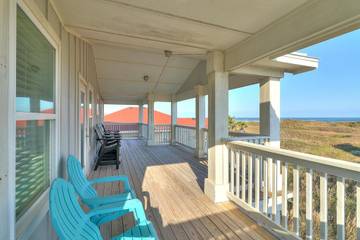 Vacation Rental for 10 Guests in Port Aransas, Mustang Island, Picture 2