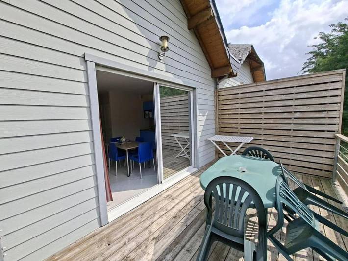 Appartement de vacances pour 4 personnes, avec Terrasse et Jardin ainsi que Piscine et Vue