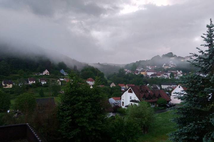 Ferienhaus für 10 Personen, mit Balkon und Terrasse sowie Garten