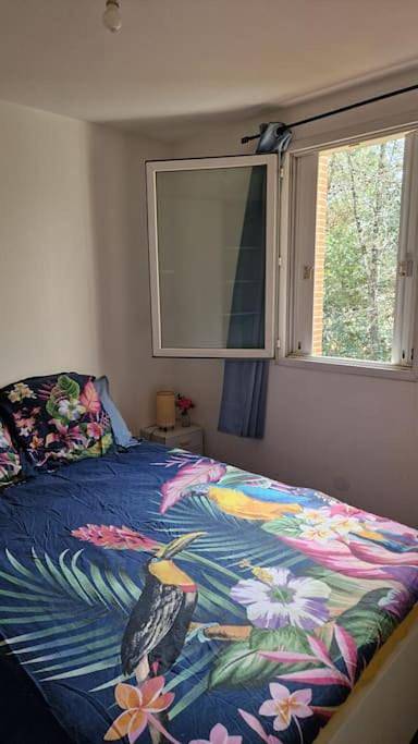 Gîte pour 2 personnes, avec vue ainsi que balcon et piscine à Launaguet - 4