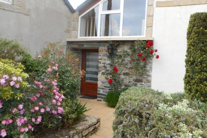 Location de vacances pour 4 personnes, avec terrasse, animaux acceptés à Saint-Ségal - 2