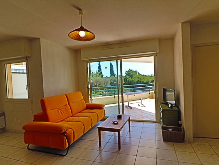 Gîte pour 5 personnes, avec terrasse et piscine dans Plage Lazaret - 3