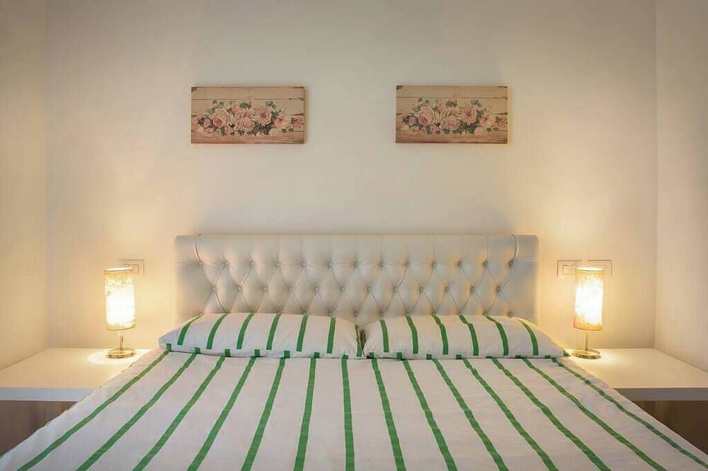 Ganze Wohnung, Casa Cariza-Apartment mit Gemeinschaftspool in Colà, Lazise