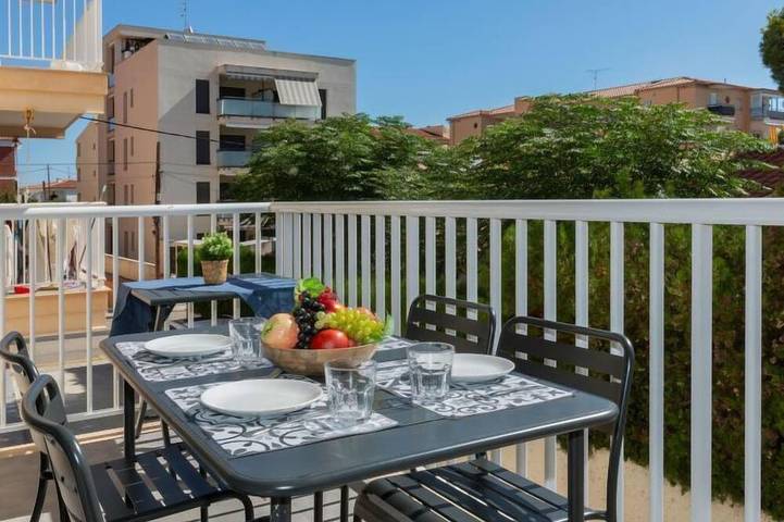 Holiday apartment for 6 people, with balcony, with pets - 1