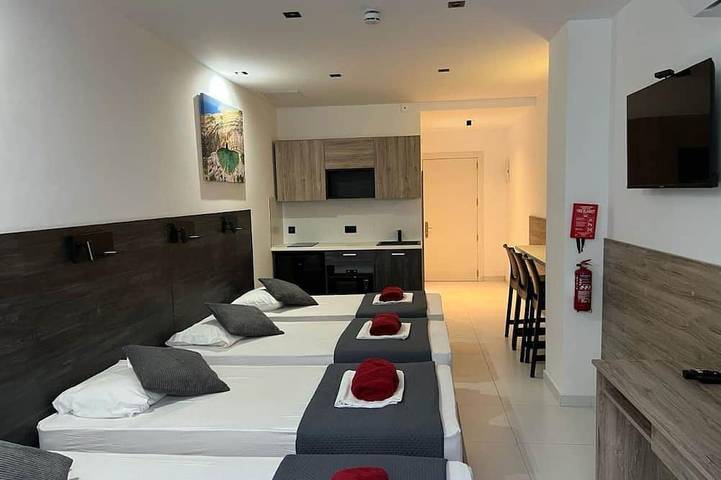 Apartamento inteiro, Orange 8: Studio Apartment in St. Julian's in San Giljan, Ilha de Malta