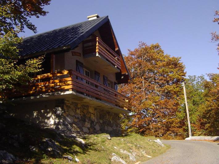 Chalet pour 8 personnes, avec Balcon et Terrasse ainsi que Jardin et Vue dans Gourette