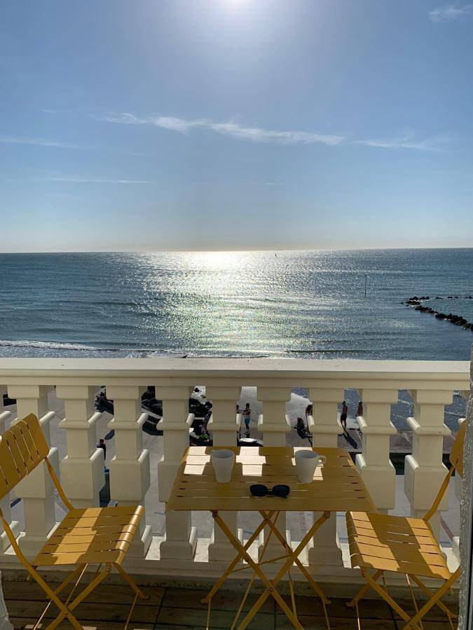 Ferienwohnung für 6 Personen, mit Terrasse und Ausblick in Wimereux