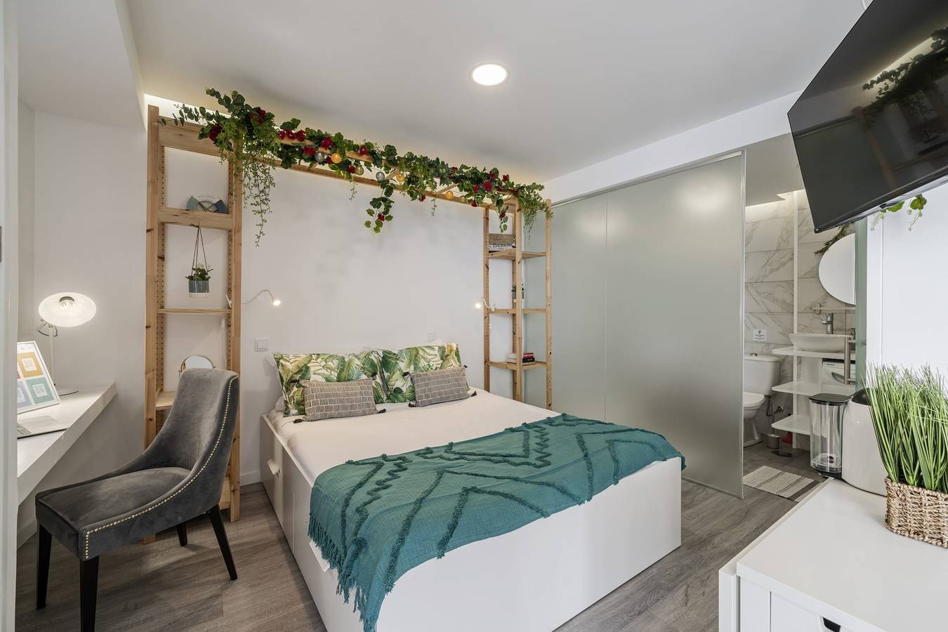 Apartamento inteiro, Estudio com vista mar - Funchal Sea View I in São Martinho (desambiguação), Madeira