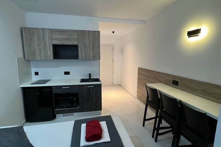 Apartamento inteiro, Orange 8: Studio Apartment in St. Julian's in San Giljan, Ilha de Malta