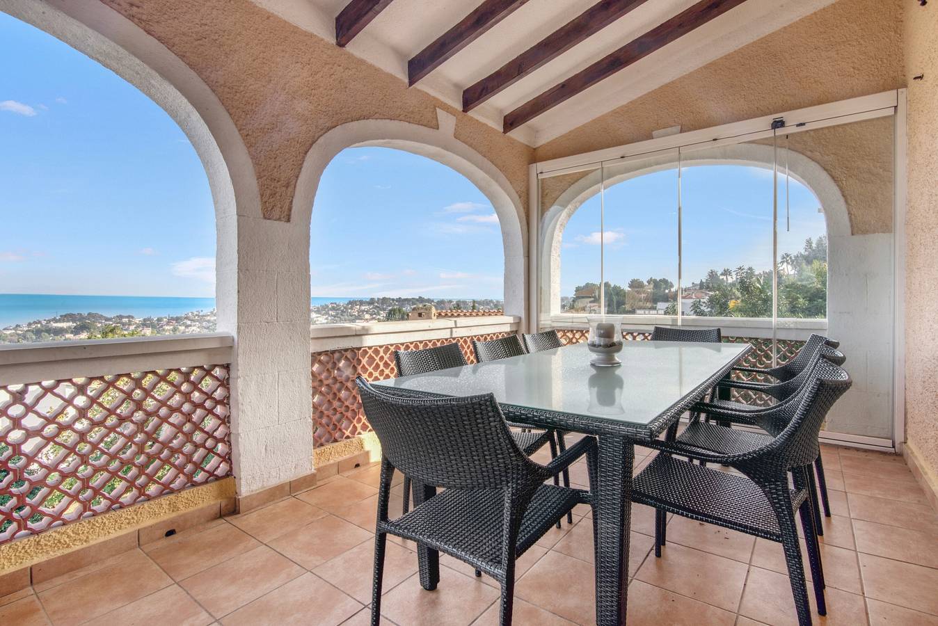 Villa 'Ángela' con vistas al mar, Wi-Fi y aire acondicionado in Montgó, Dénia