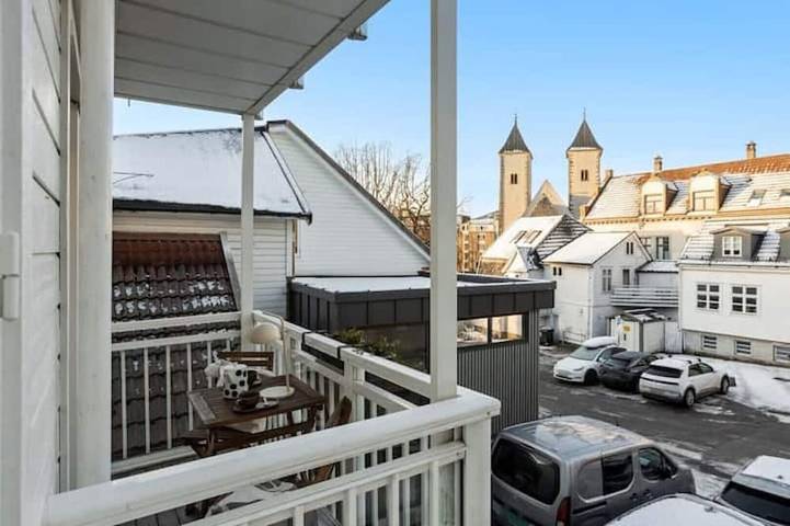 Ferienwohnung für 6 Personen, mit Balkon in Bergen