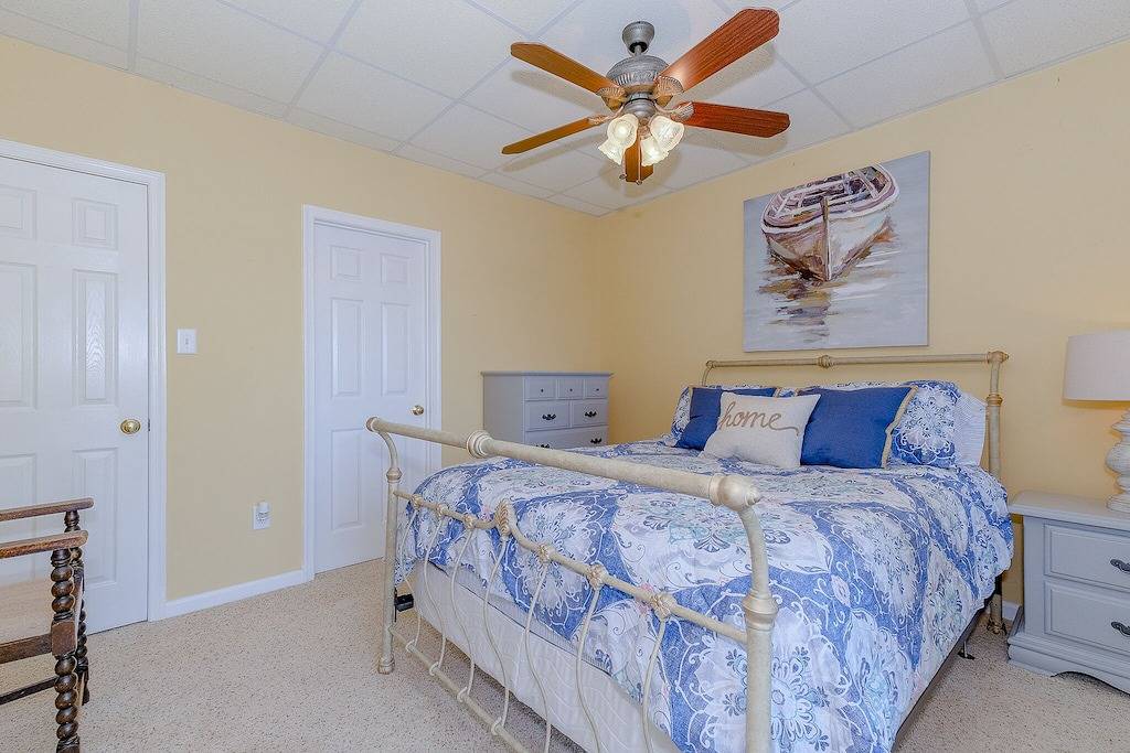 Neue Auflistung! 5 Br, 3. 5 Bath, Game Room, Kajaks, Paddle Boards, Haustiere willkommen! in Lake Gaston