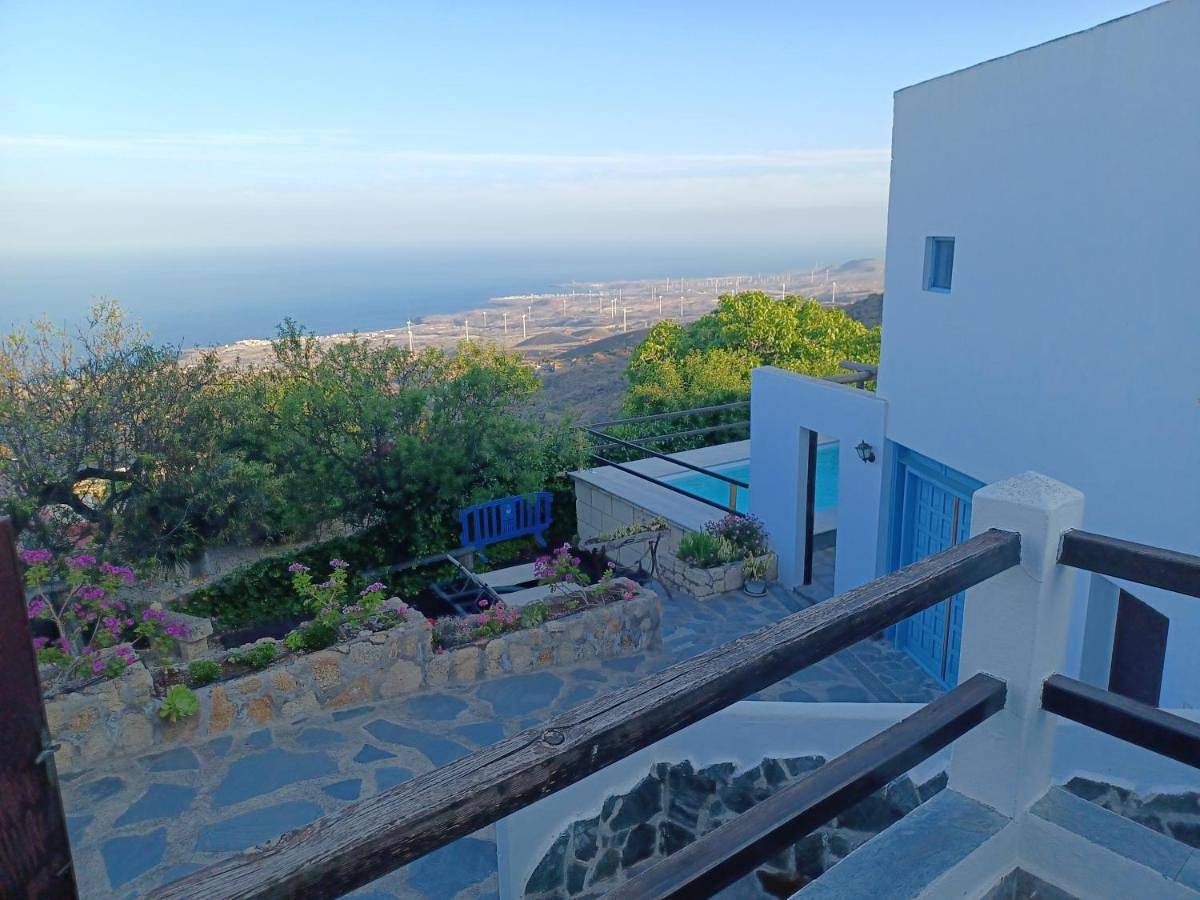 Two-Bedroom Cottage with Shared Terrace in La Zarza (Canary Islands), Fasnia
