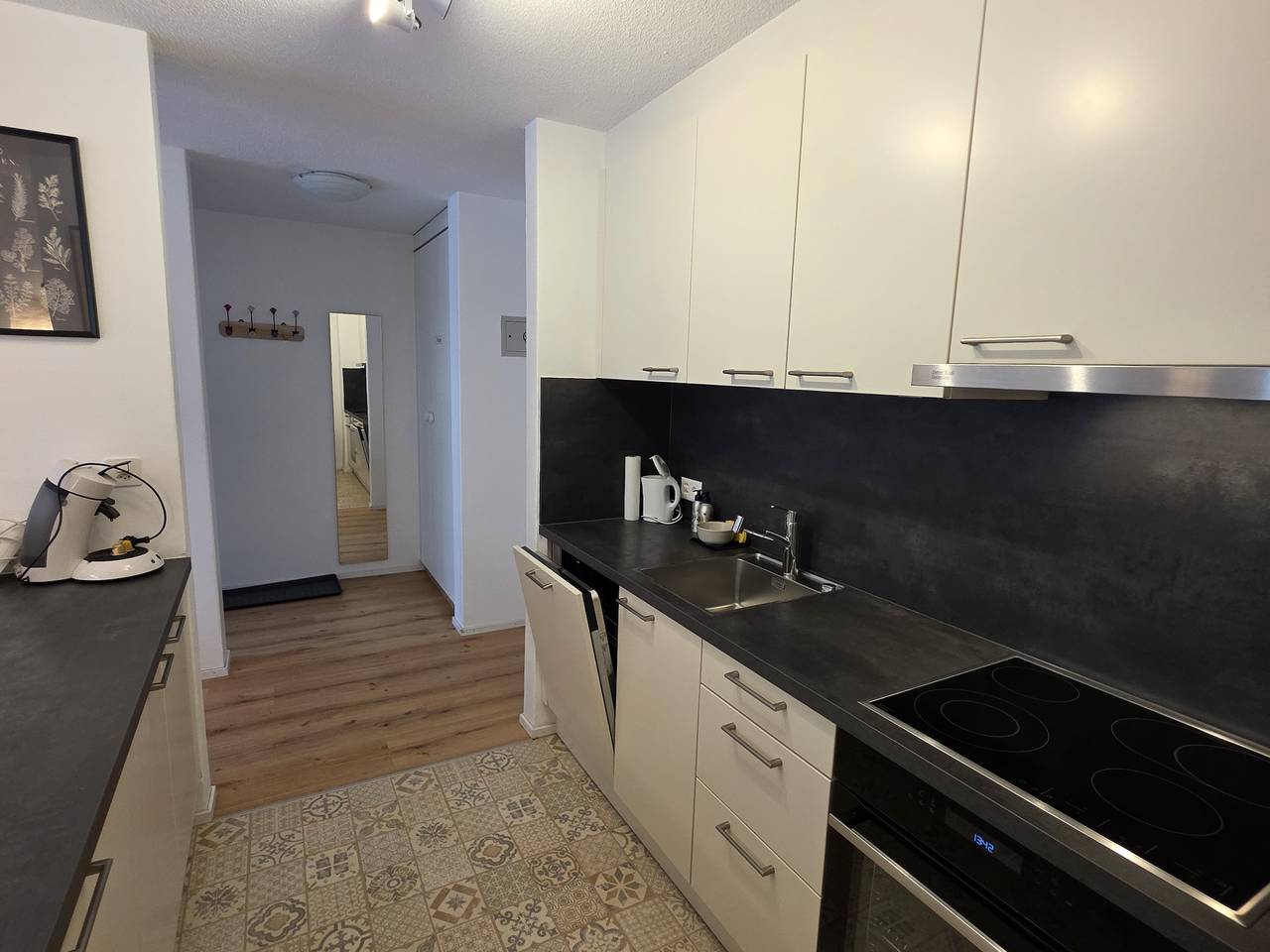 Ganze Wohnung, Pl 203 Helle frisch renovierte lichtdurchflutete Wohnung mit grosser Terrasse Richtung Scuol in Vulpera, Tarasp