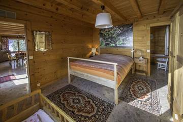 Chalet pour 8 Personnes dans Mijoux, Parc naturel régional du Haut-Jura, Photo 2