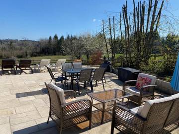 Gîte pour 5 personnes, avec vue et terrasse à Saint-Mathieu