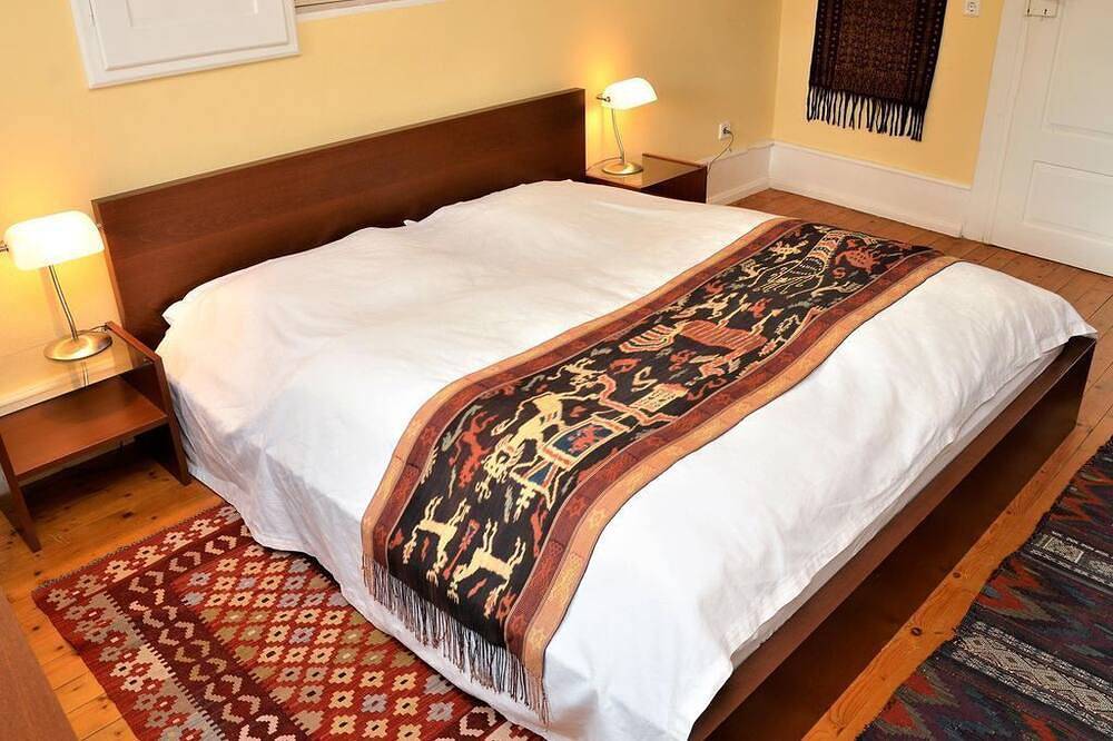 Entire apartment, Apartment Mönchgarten - House Mandelblüte in Neustadt an der Weinstraße, Pfälzer Rheinebene