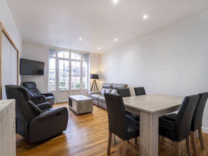 Gîte pour 4 personnes, avec balcon et jardin à Vittel - 2