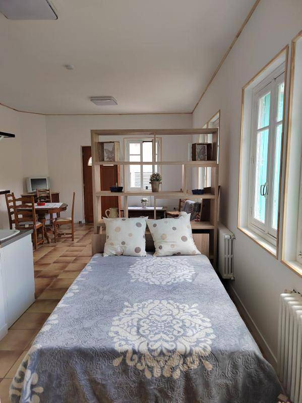 Gîte pour 2 personnes, avec terrasse et piscine, animaux acceptés à L'Isle-en-Dodon