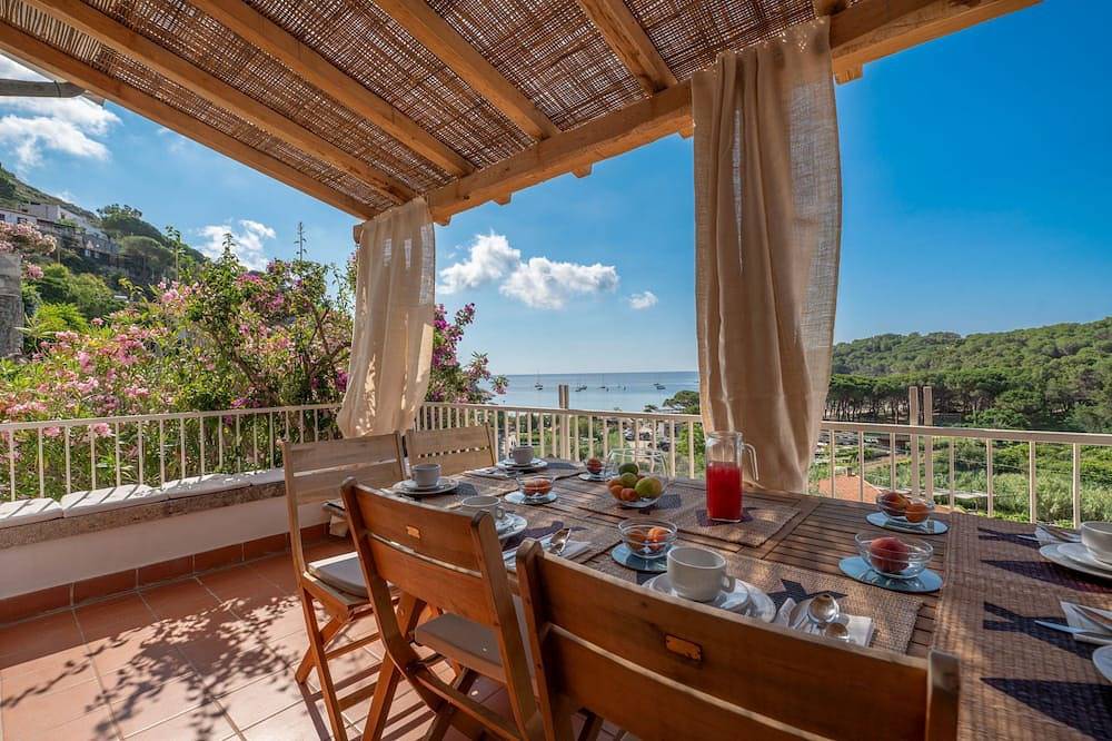 Ganze Wohnung, Vierzimmerwohnung Montecristo in Spiaggia Fetovaia, Campo nell'Elba