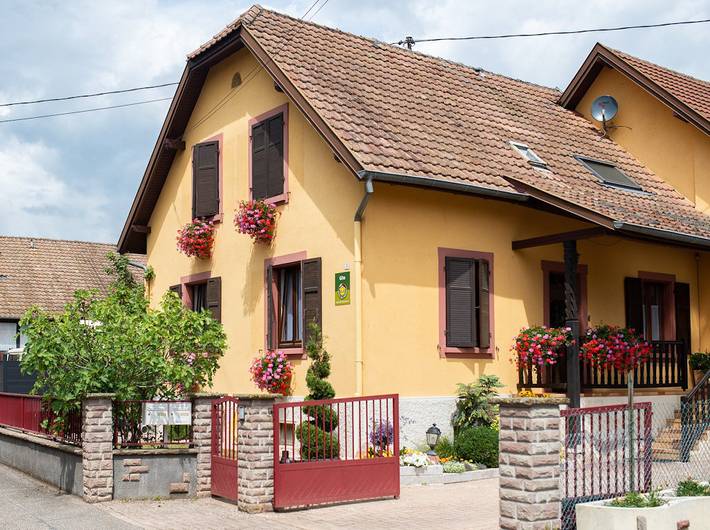 Gîte pour 4 personnes, avec jardin et terrasse à Muttersholtz