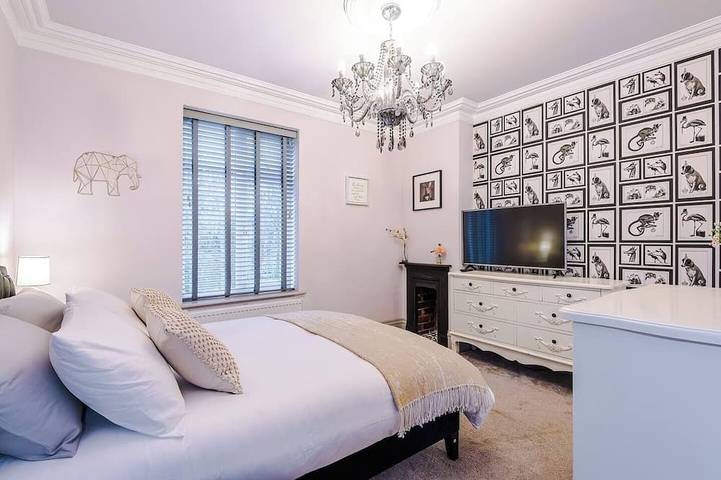 Unique Luxury Home in Northenden/8 guestsUrban Oasis in Manchester, Grand Manchester