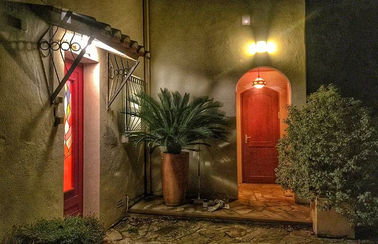 Gîte pour 4 personnes, avec piscine ainsi que jardin et balcon, animaux acceptés - 1