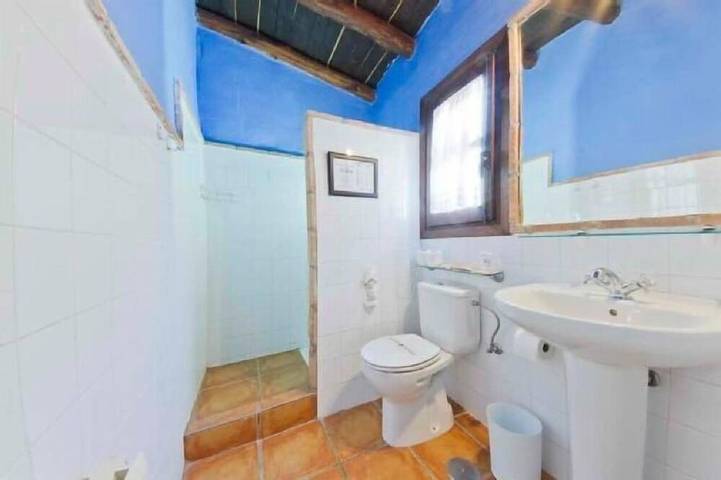 Gîte pour 2 personnes, avec Balcon ainsi que Jardin et Piscine à La Zubia - 4