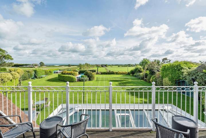 Maison de campagne pour 10 personnes, avec jardin et piscine dans Isle of Wight - 4