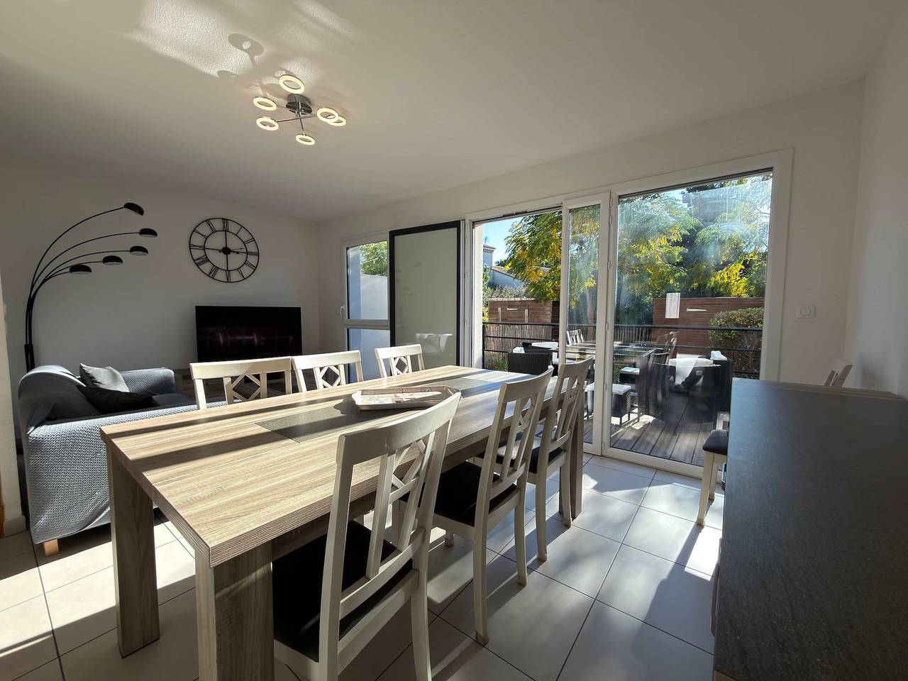 Villa Bianca – pavilion near Valras Beach in Sérignan, Côte d'Améthyste