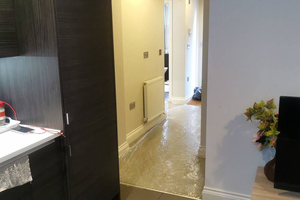 Entire apartment, One bedroom apartment in Horsham city center in Horsham, West Sussex